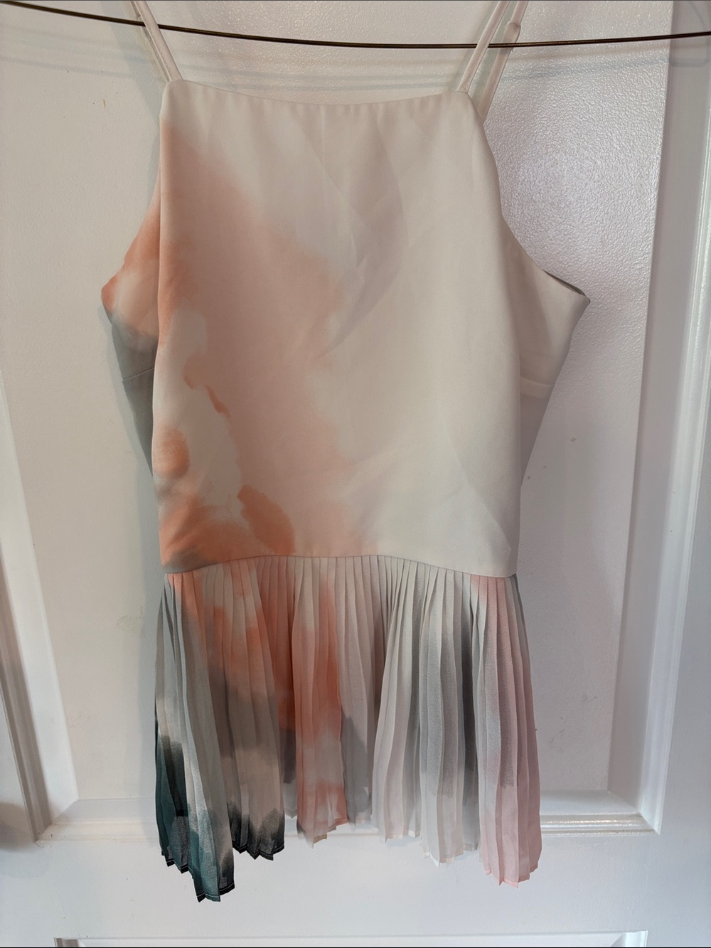 Beautiful Nine West Cream Tank Top with Watercolor Pleated Hem - EUC, XS